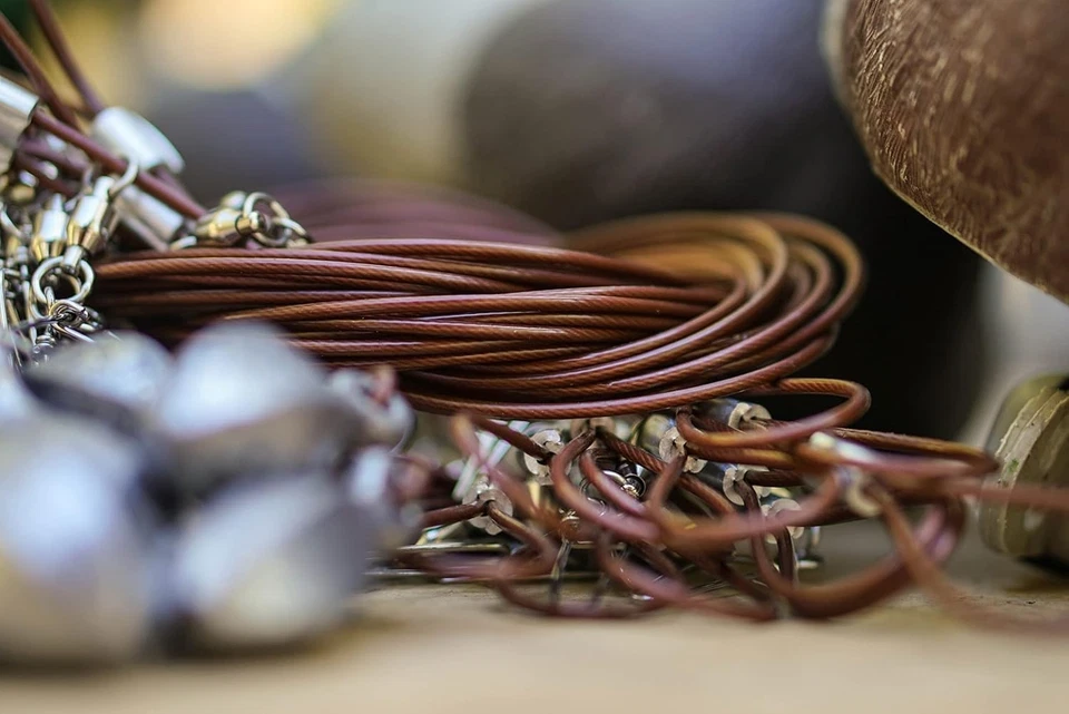 Oversized HangAll Carabiner Decoy Clips - Image 4 of 4