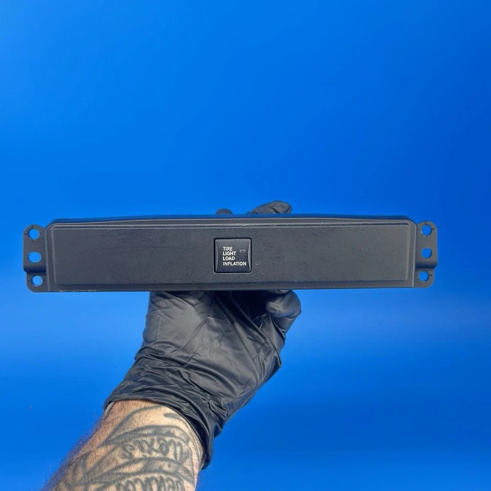 08-09 INTERRUPTOR DE CONTROL BOTÓN INFLADO CARGA LIGERA NEUMÁTICO DODGE RAM 04602528AC OEM Foto 2 de 4