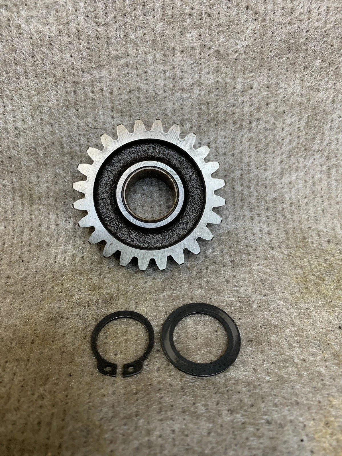 1996 - 2003 KTM 250 300 380 KICK START IDLER GEAR 54633027000 INTERMEDIATE EXC