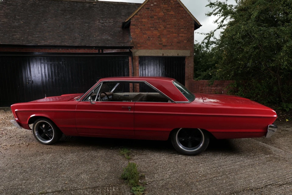 1966 Plymouth Fury III – V8- Stunning Head Turner! MOPAR/AMERICAN MUSCLE - Image 2 of 4