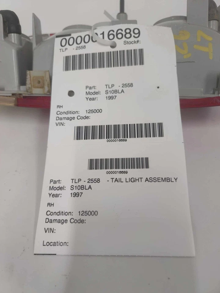 Правый задний фонарь в сборе для Chevrolet Blazer S10 1995-05 годов выпуска 16518500A - Изображение 4 из 4