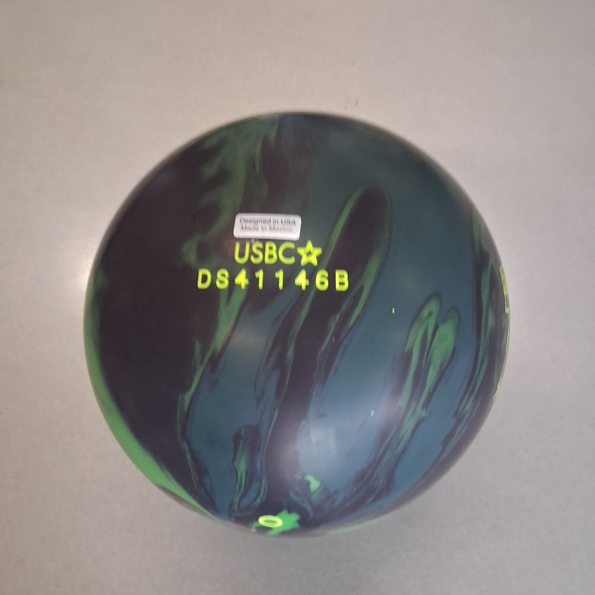 Track Cypher Solid 1st quality Bowling Ball 15 lb NEW IN BOX