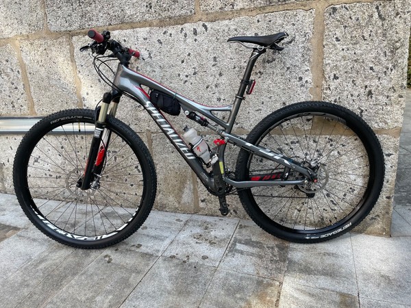 Bicicleta Specialized Epic Carbon 