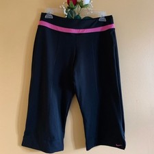 Nike Y2K Yoga Running Women  s Black Cropped Leggings Size Medium.