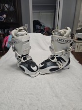 Atomic LiveFit 70 women's Ski Boots - Mondo Size 24.5 White Black