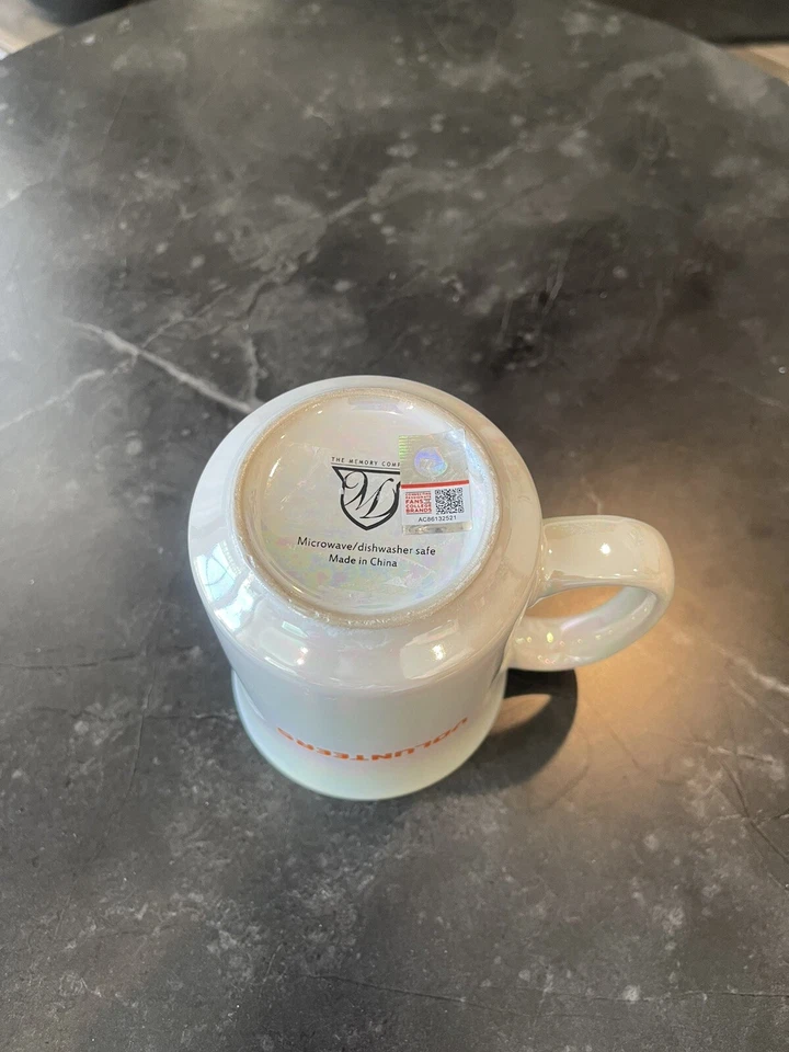 Металлическая кофейная кружка с логотипом чашки Tennessee Volunteers NCAA 14 унций совершенно новая - Изображение 4 из 4