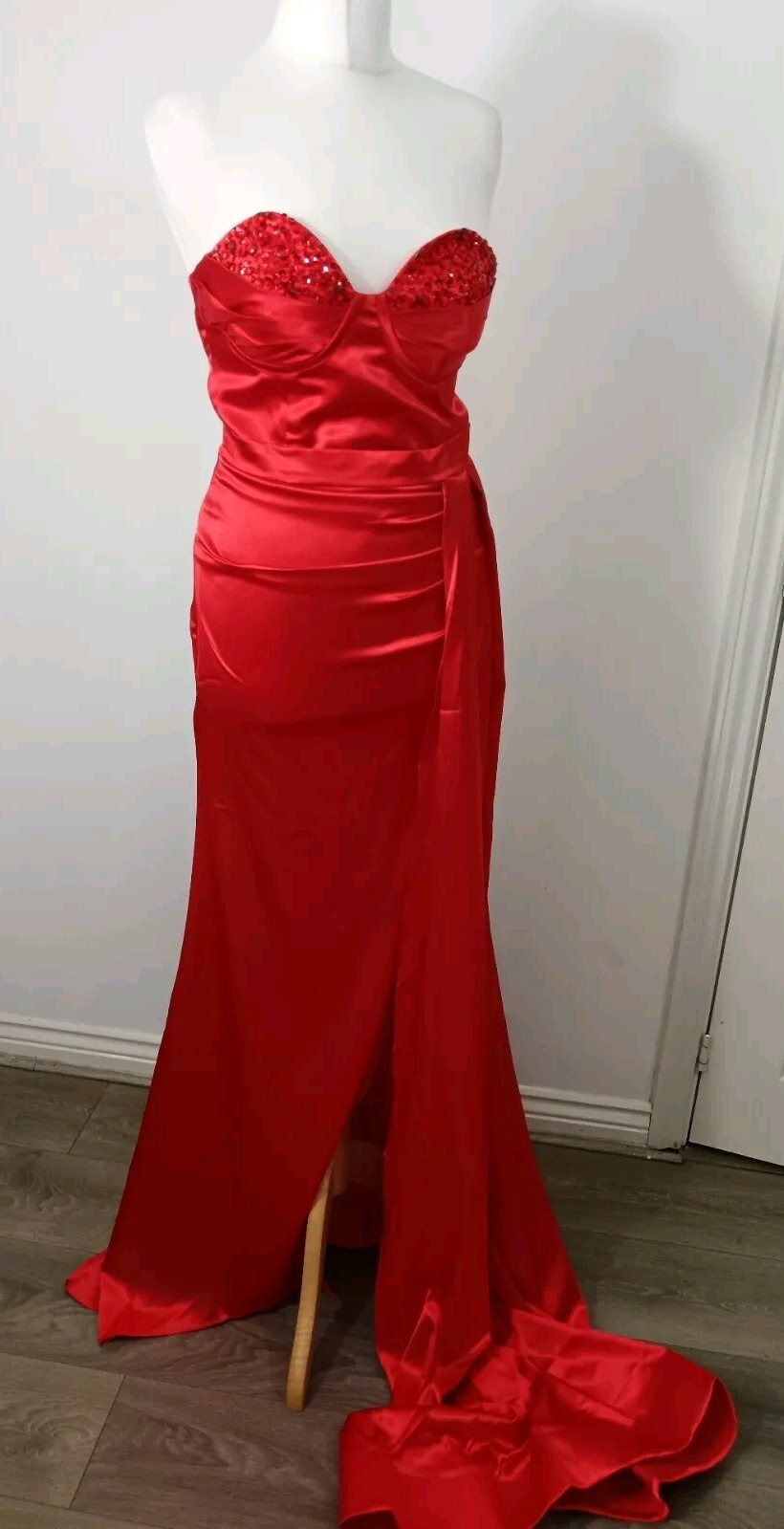 Picture 1 of 20