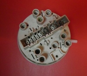 Waschmaschine ZANUSSI FL881 Druckschalter