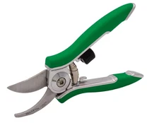 Bypass Pruner, Cut up to 5/8-inch in diameter, Stainless Steel Blade, Green
