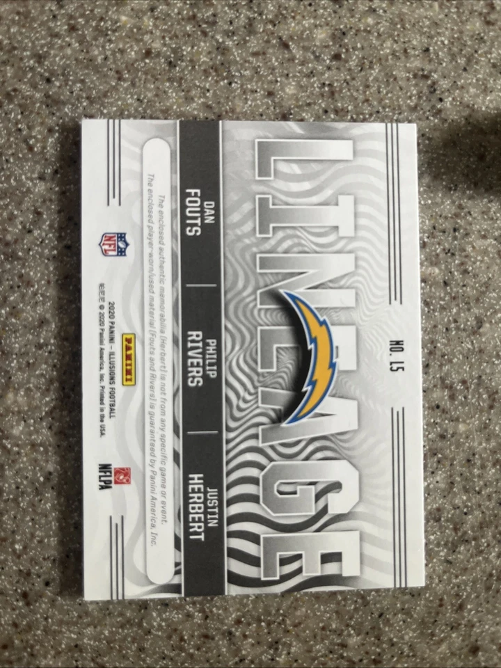 Panini Illusions Lineage Justin Herbert 2020, Philip Rivers Dan Fouts #L5 RC MEM Foto 2 de 2