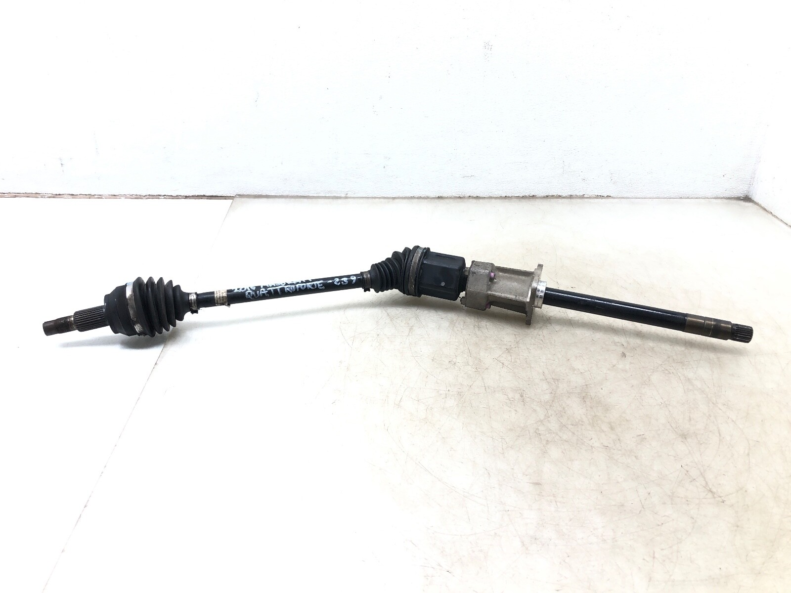 Maserati Quattroporte 2014-2020 FRONT+RIGHT Cv axle