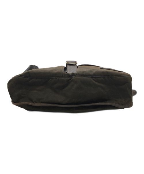 Barbour Men's Oiled Shoulder Bag Waterproof Adjustable Strap Barbour Men's Oiled Shoulder Bag Waterproof Adjustable Strap