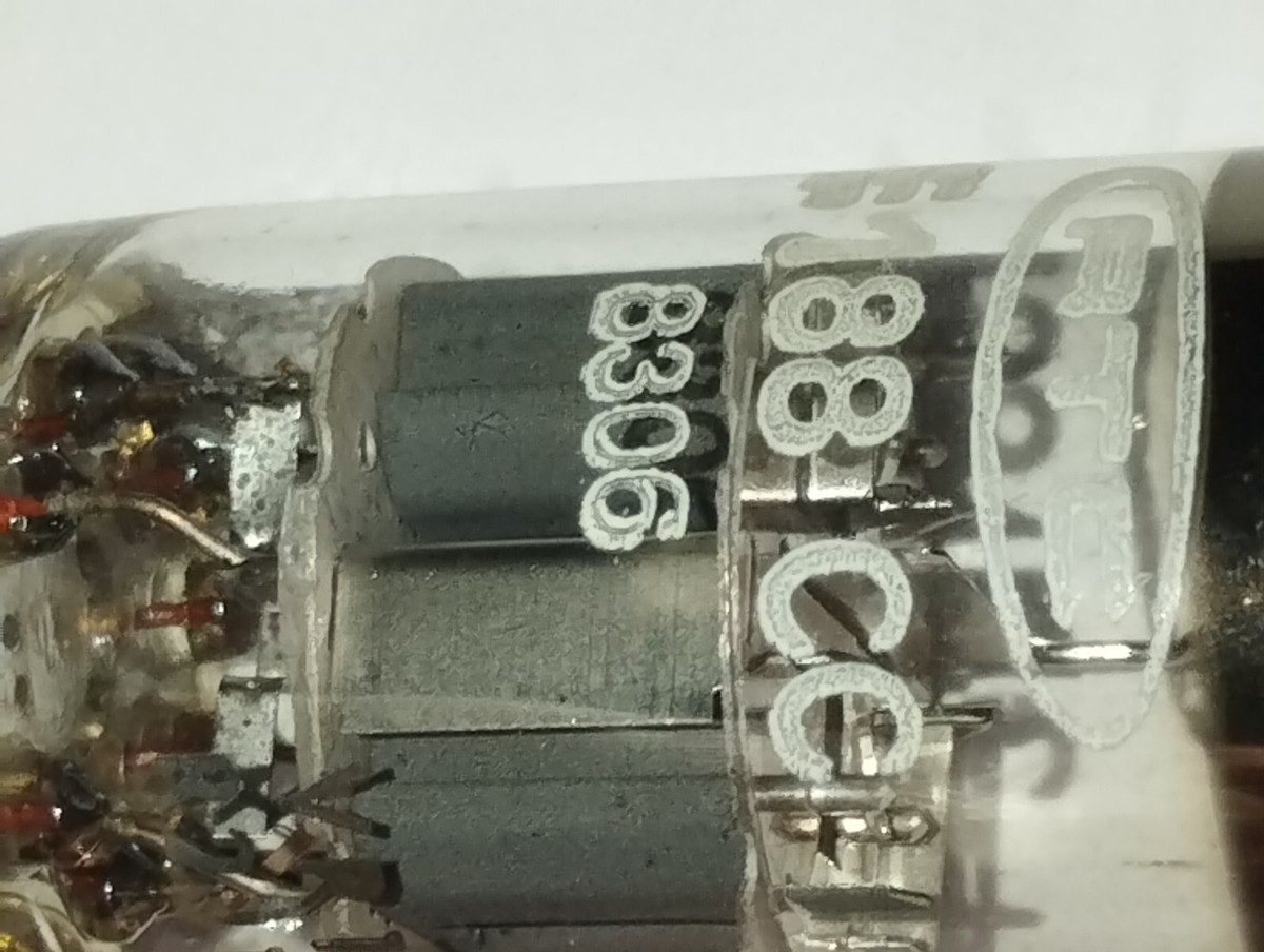 567040_3