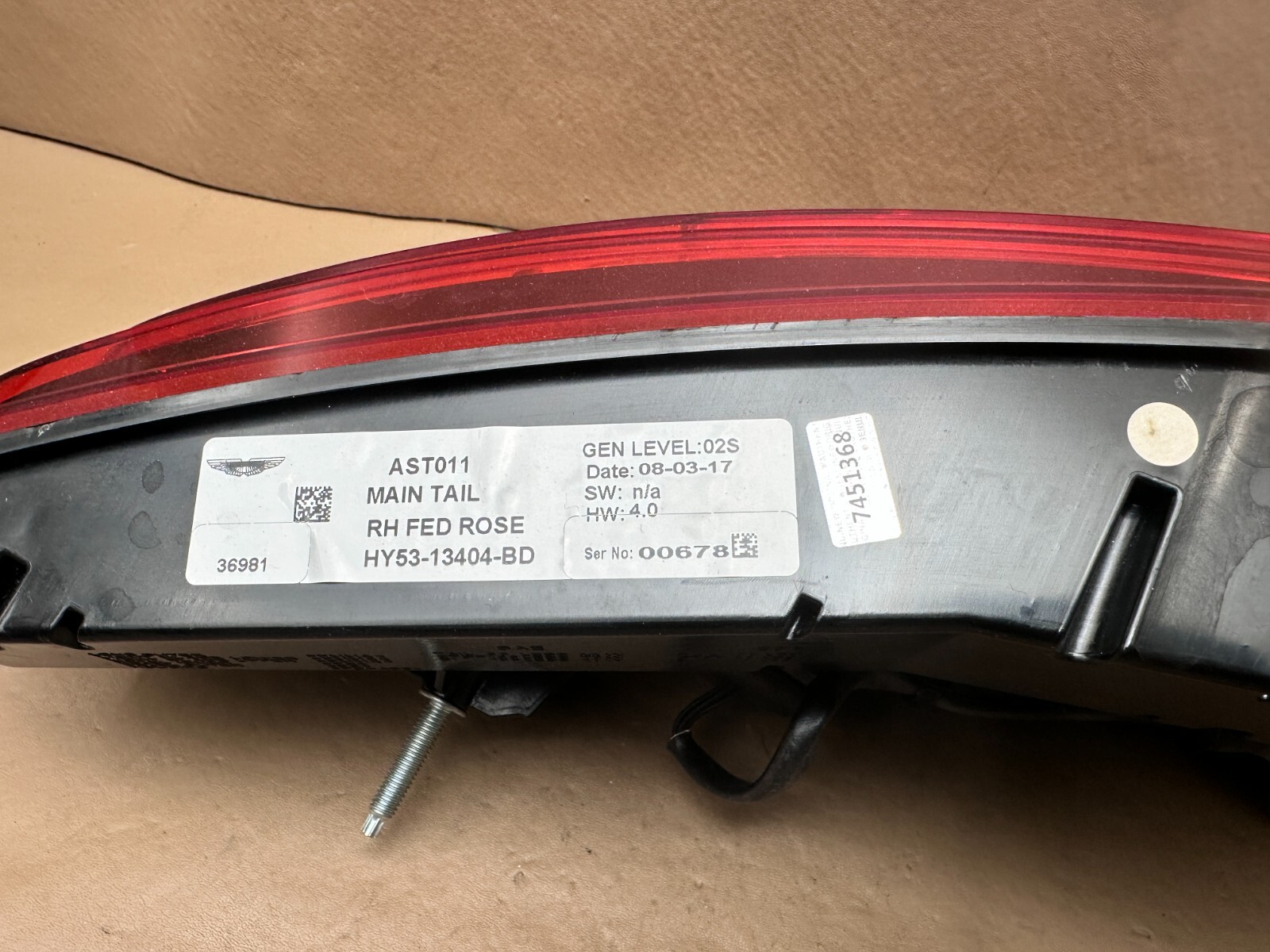 2017-2023 ASTON MARTIN DB11 RIGHT PASSENGER RH OUTER & INNER TAIL LIGHT SET OEM
