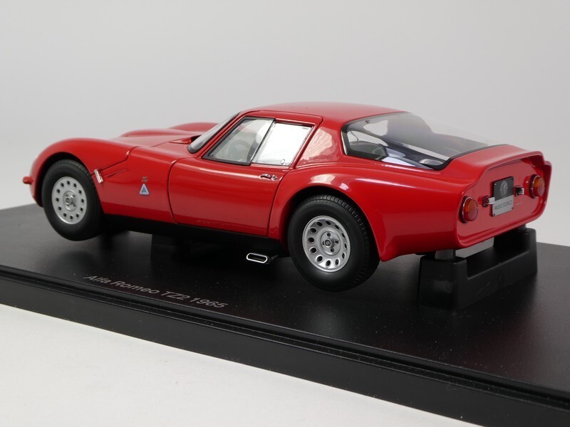 オートアート 1/18 アルファロメオ TZ2 1965 レッド autoart