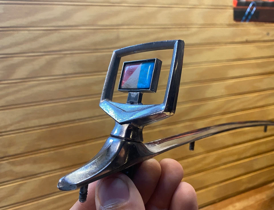 Оригинальная отделка капота AMC Eagle от оригинального производителя / украшение капота / полная (очень хорошее состояние+) - Изображение 4 из 4