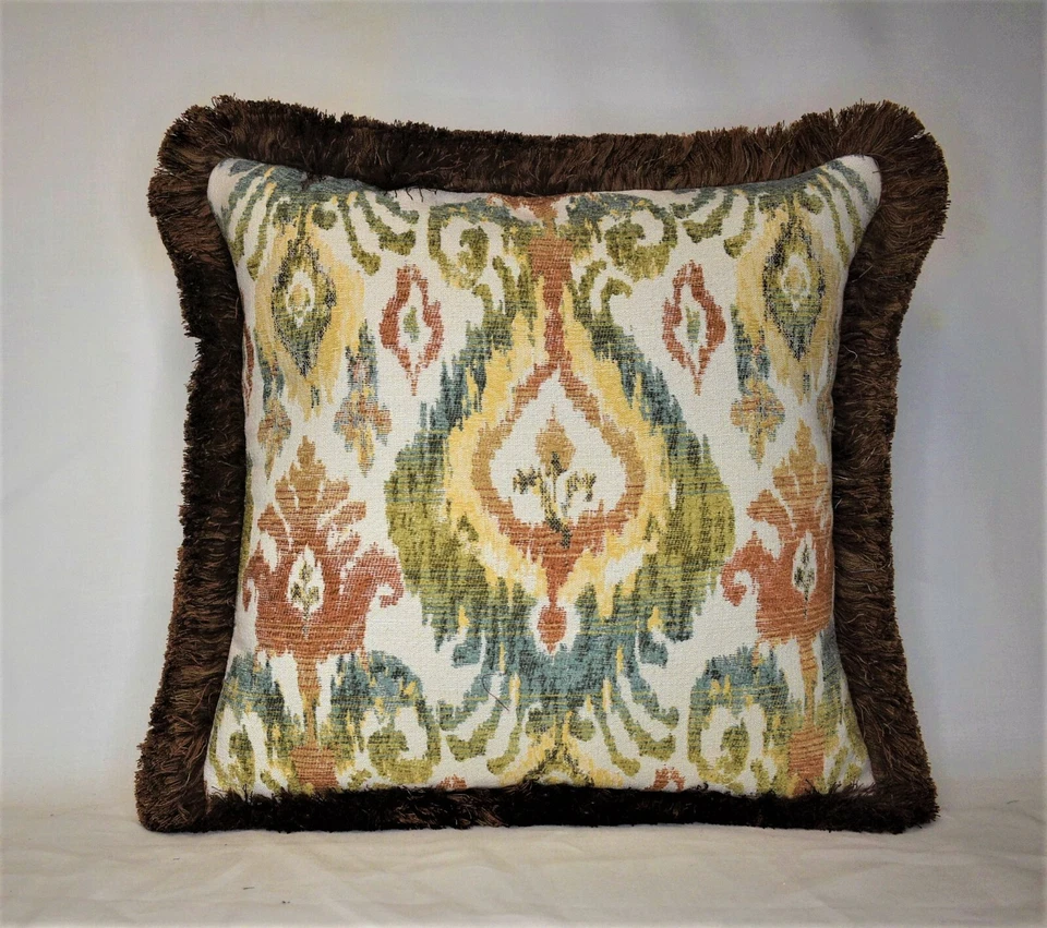 Almohada decorativa chenilla con flecos florales abstractos suroeste Foto 3 de 4