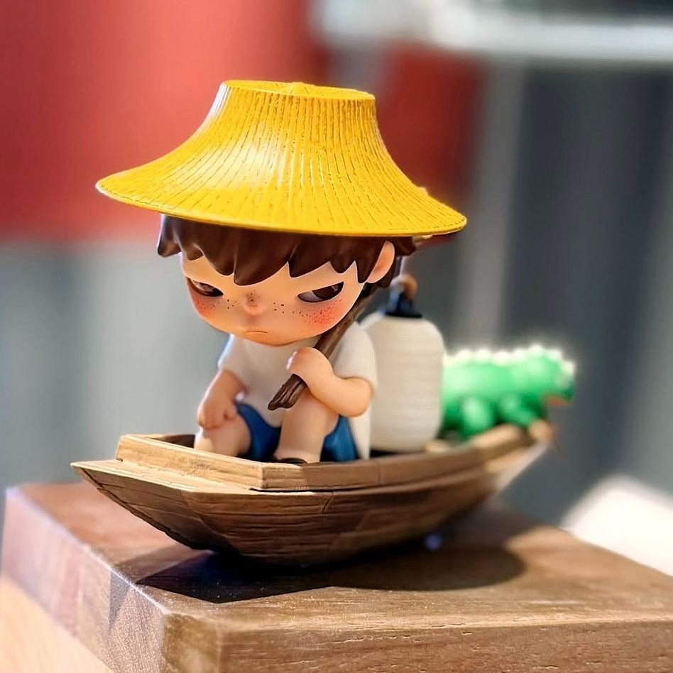 Hirono Floating Market Figure UNPACKED (No Battery) Thailand