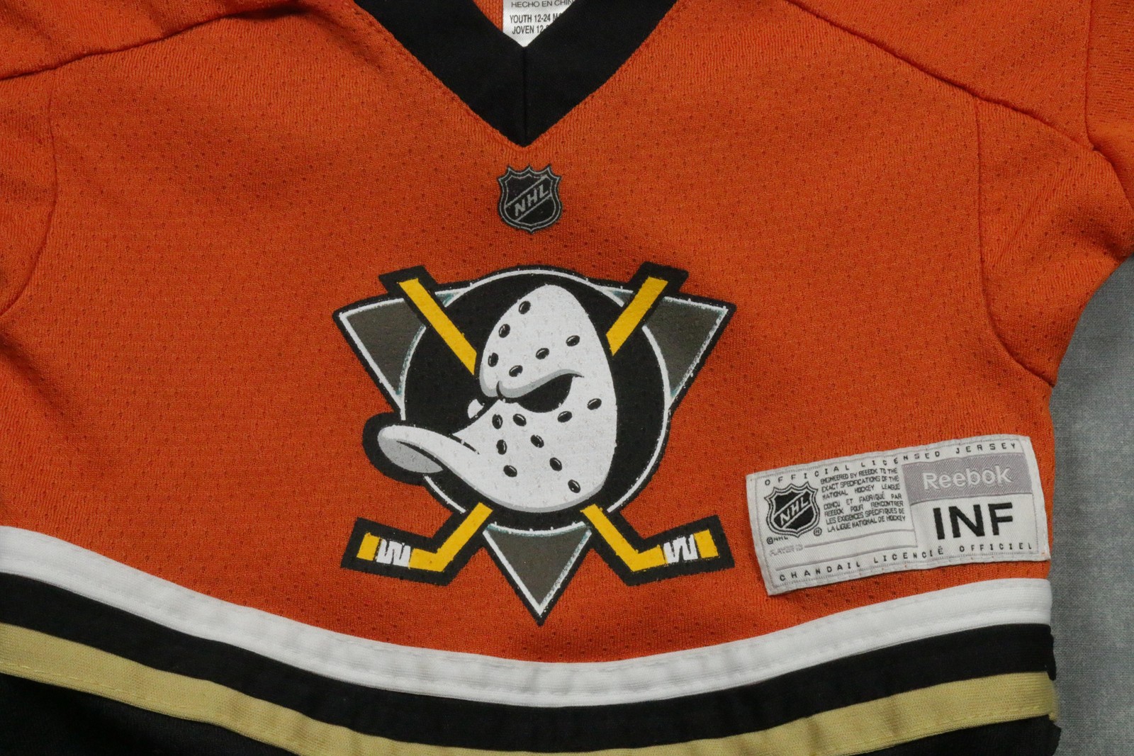 Anaheim Ducks Jersey Infant 18-24 Months Orange NHL Hockey Reebok Mighty Ducks thumbnail 2