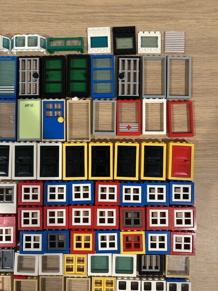 Lot of Assorted Lego Windows & Doors Vintage Police City Many Sizes - Image 3 of 4