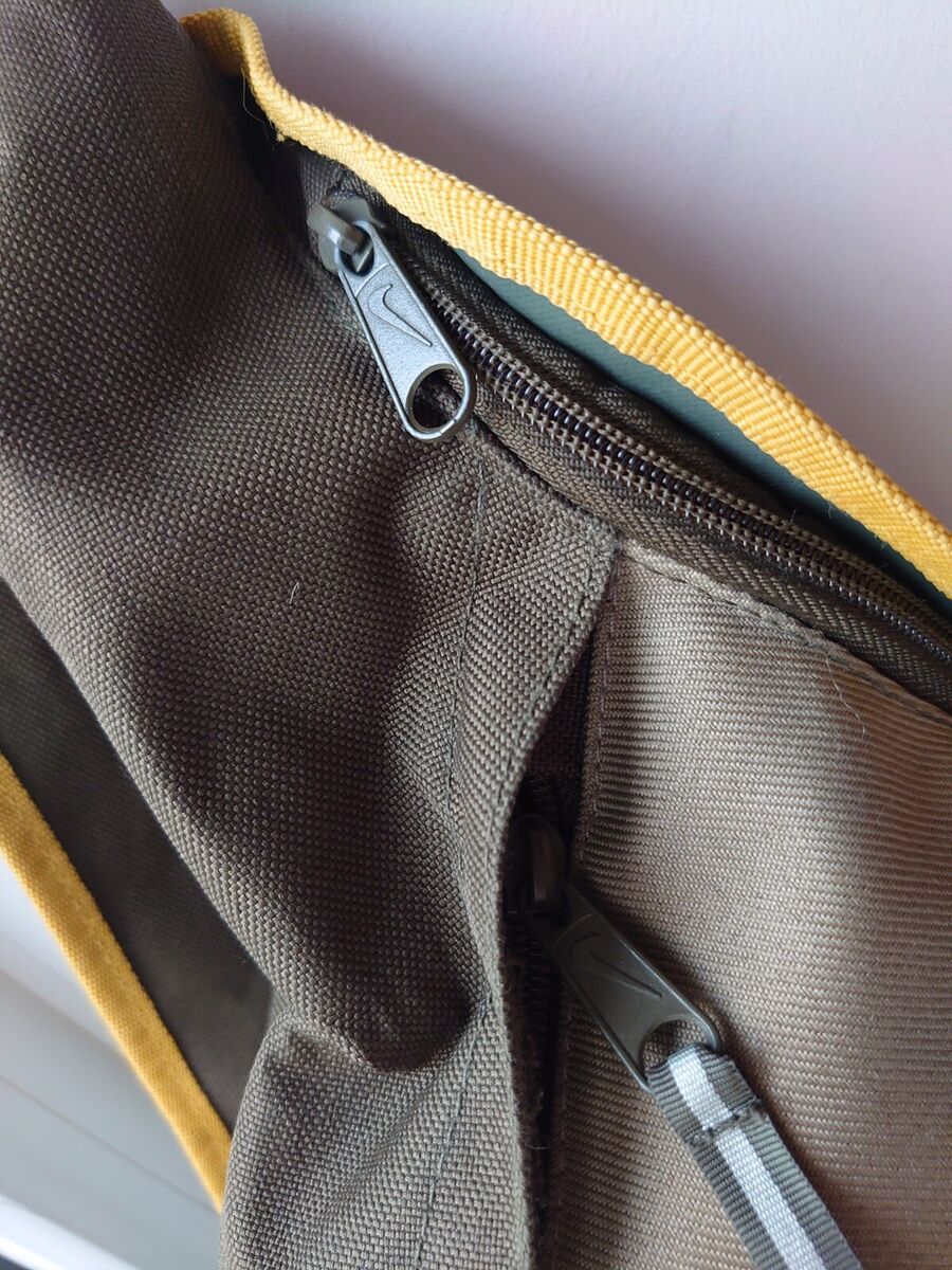 Nike Vintage 90's Y2K Sling Bag Khaki / Yellow Cross Body Nike Vintage 90's Y2K Sling Bag Khaki / Yellow Cross Body