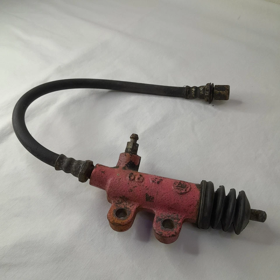 Cilindro esclavo embrague Toyota Celica Supra MK2 OEM 1982-1985 Foto 2 de 4