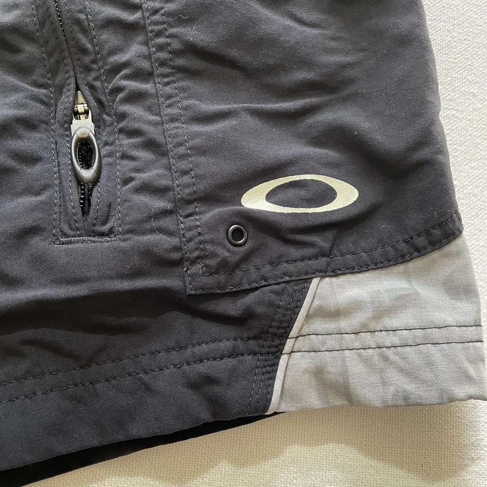 Vintage Oakley Shorts Mens Large Black Cycling Padded Liner MTB Cargo Gorp - Image 3 of 4