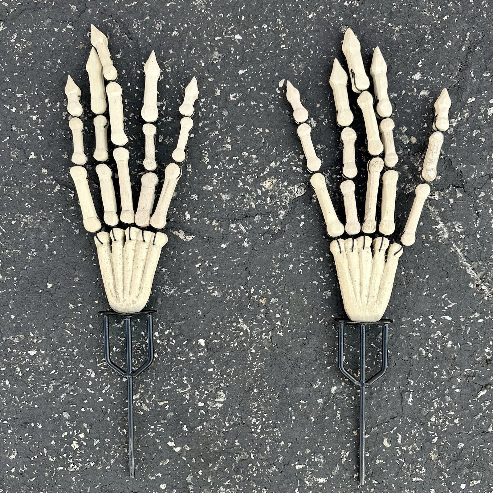 Skeleton Wood Wire Bone Hands Yard Lawn Stakes Outdoor Halloween