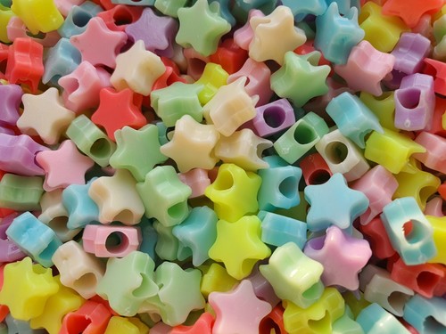 100 Pastel Nursery Opaque Mix Stars Novelty Pony Beads 10mm 🎀 SALE 🎀 - Picture 1 of 1