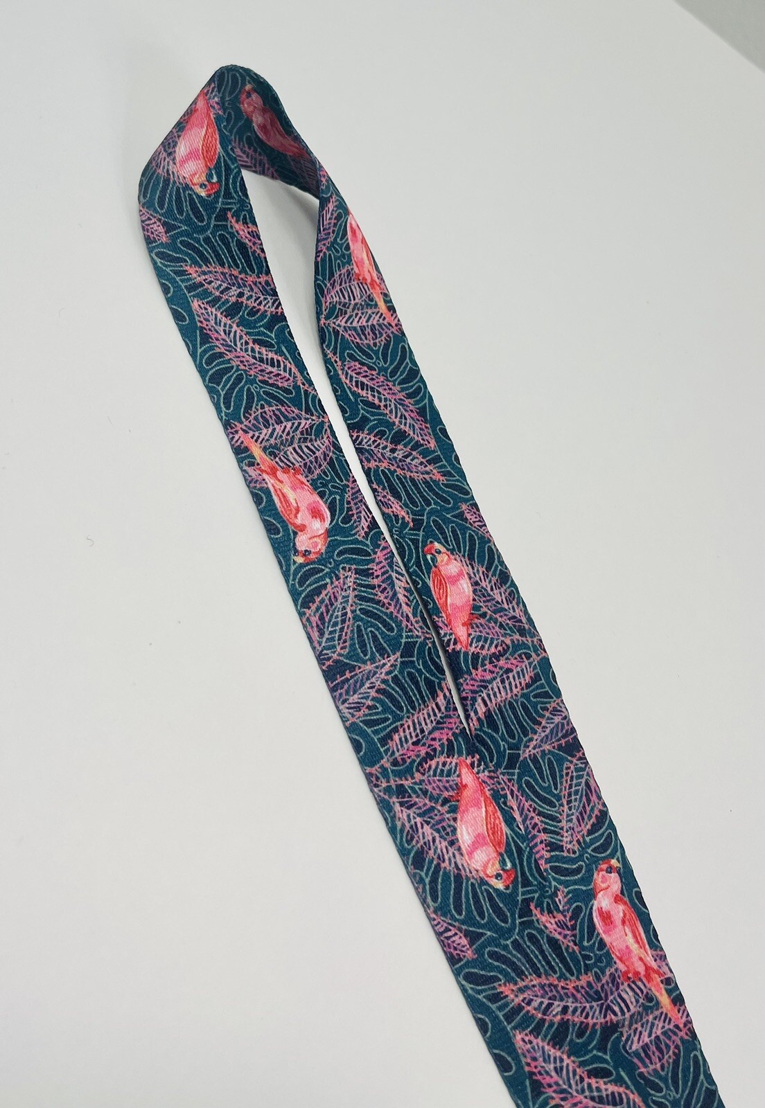 Vera Bradley Wide Lanyard Brilliant Canopy Birdies NWT image 3