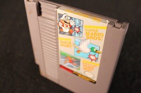 Nintendo Super Mario Bros Duck Hunt World Class Track Meet NES vintage game 1990