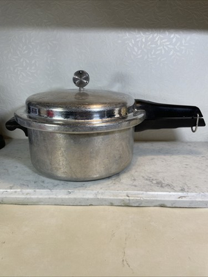 #ad Vtg Mirro Matic 6 Quart Pressure Pan Cooker 396 Aluminum USA MCM Jiggler Trivet $49.95