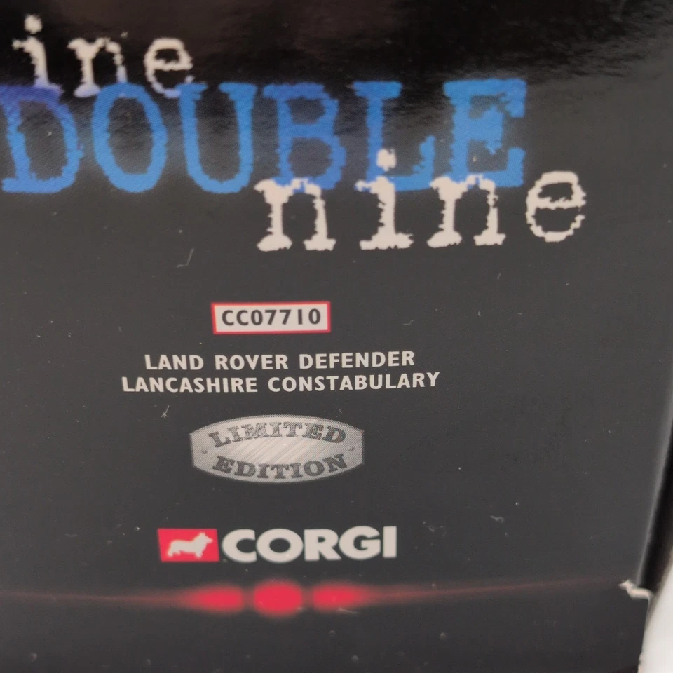 CORGI NINE DOUBLE NINE LAND ROVER DEFENDER LANCASHIRE CONSTABULARY CC07710 - Image 4 of 4