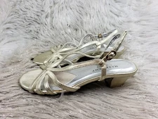 MARK LEMP CLASSICS by Walking Cradles Gold Sandals Size 5