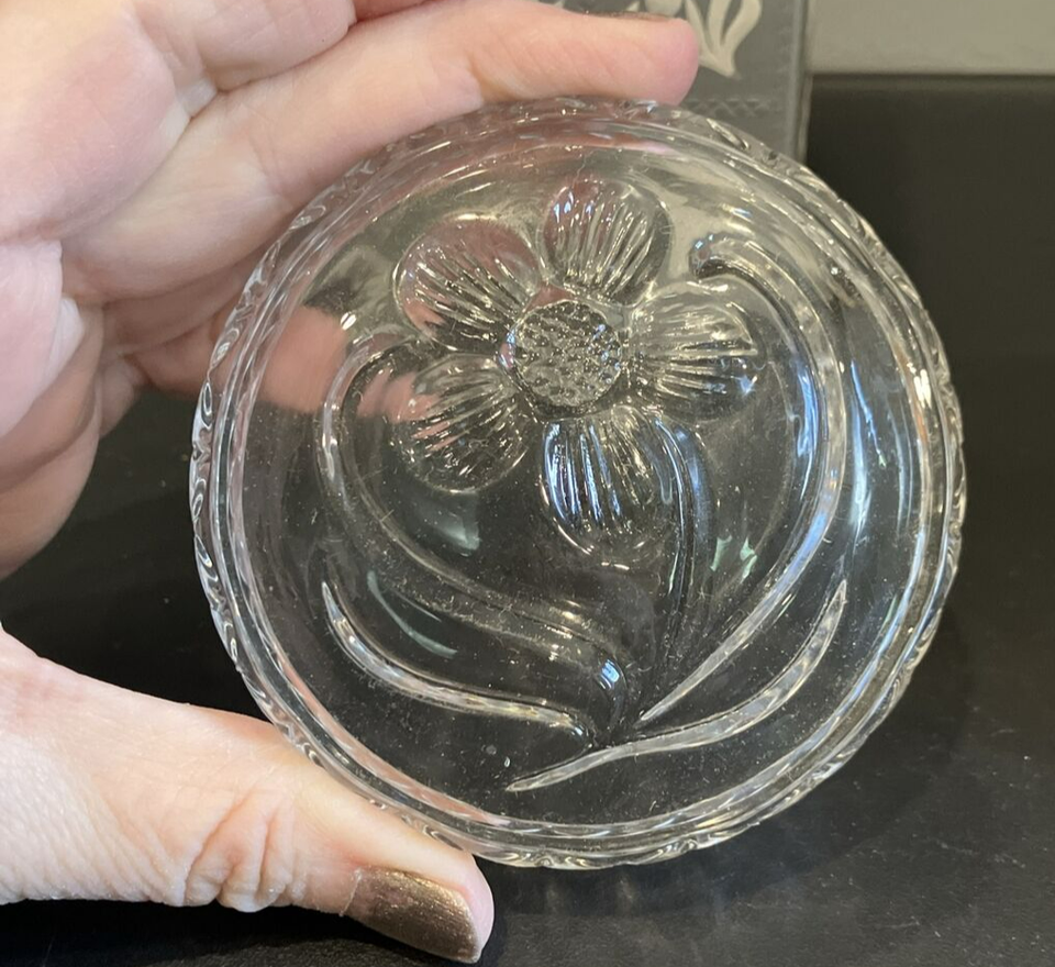 Vintage DuCair Bath Oil Pearls Beads Softique 22 oz. Oil Beads Avon