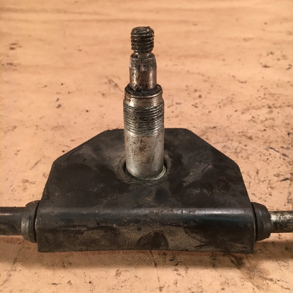 OEM Jaguar XJS Windshield Wheelbox Wiper Wheel Box Assembly LUCAS