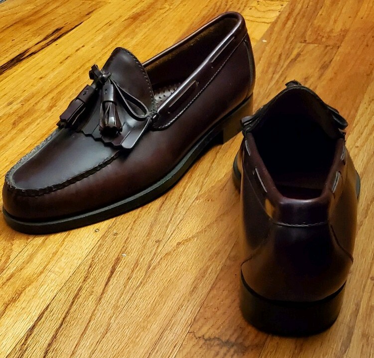 LL Bean Burgundy Leather Oxford Tassel Loafers Mens Size  display picture 1