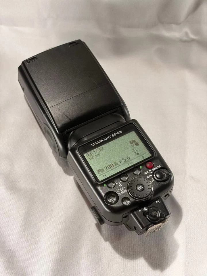 Nikon Speedlight SB-900 Shoe Mount Flash - Image 4 of 4