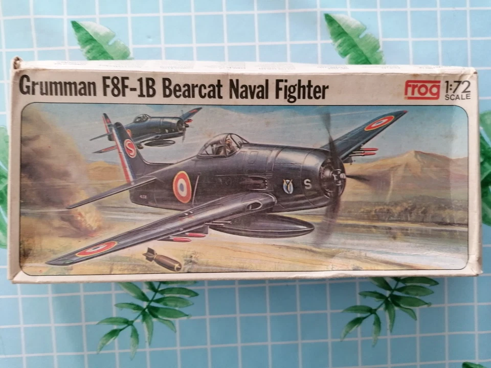 MONOGRAM 1/72 F8-F BEARCAT ITEM N°74006 & FROG F8F-1B BEARCAT ITEM N° F407 - Immagine 2 di 4
