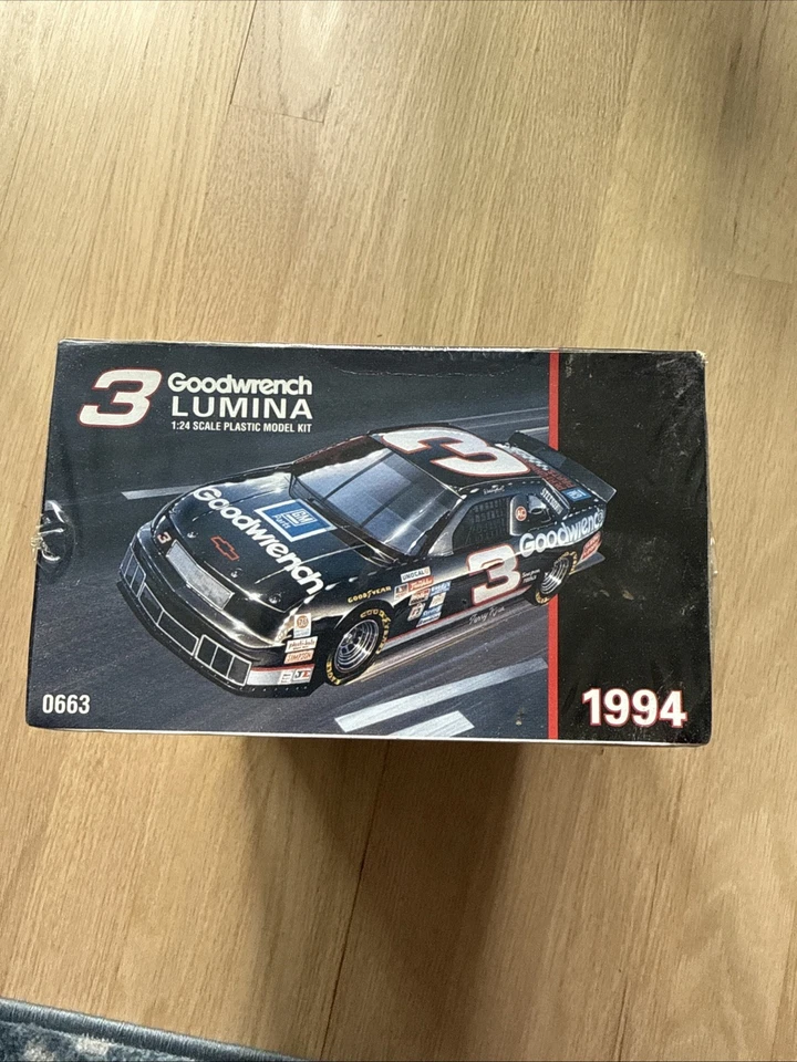 BRAND NEW SEALED DALE EARNHARDT #3 GOODWRENCH LUMINA 1/24 MONOGRAM MODEL KIT - Image 3 of 4