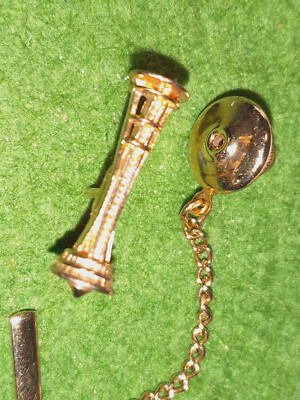 Vintage SEATTLE Space Needle Tie Pin with chain from 1965! Plus Cufflinks!