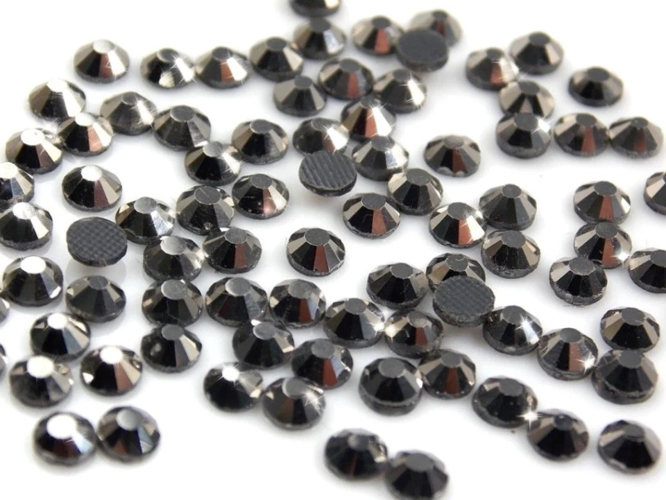 Strass MC Stone collection 50pz SS30 6mm grigio Hematite argento scuro hotfix - Immagine 2 di 3