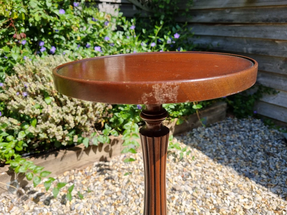 Vintage Wooden Indoor Plant Stand - Image 3 of 4