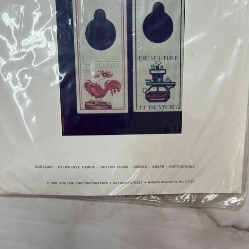 Lot of 4 Janlynn Door Hanger Kits Cross Stitch Vintage Hotel Bed & Breakfast New - Picture 9 of 20