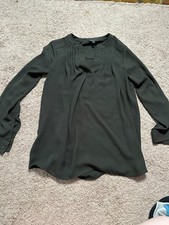 Simply Vera Vera Wang Women Gray Long Sleeve Blouse XS Pleated Neck V Neck 