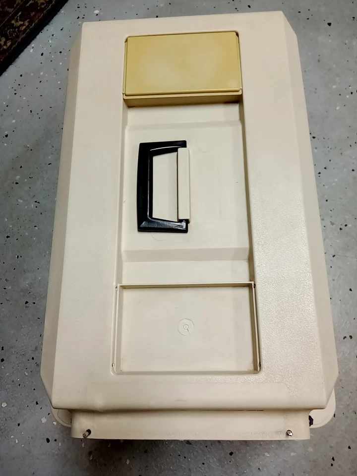 Petmate Pet Taxi Pet Carrier 20 " long 1 Foot High For Small Pets "Used "  - Изображение 3 из 4