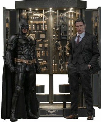 The Dark Knight Batman Armory Bruce Wayne 2.0 1/6 Actionfigur 12'' Hot Toys