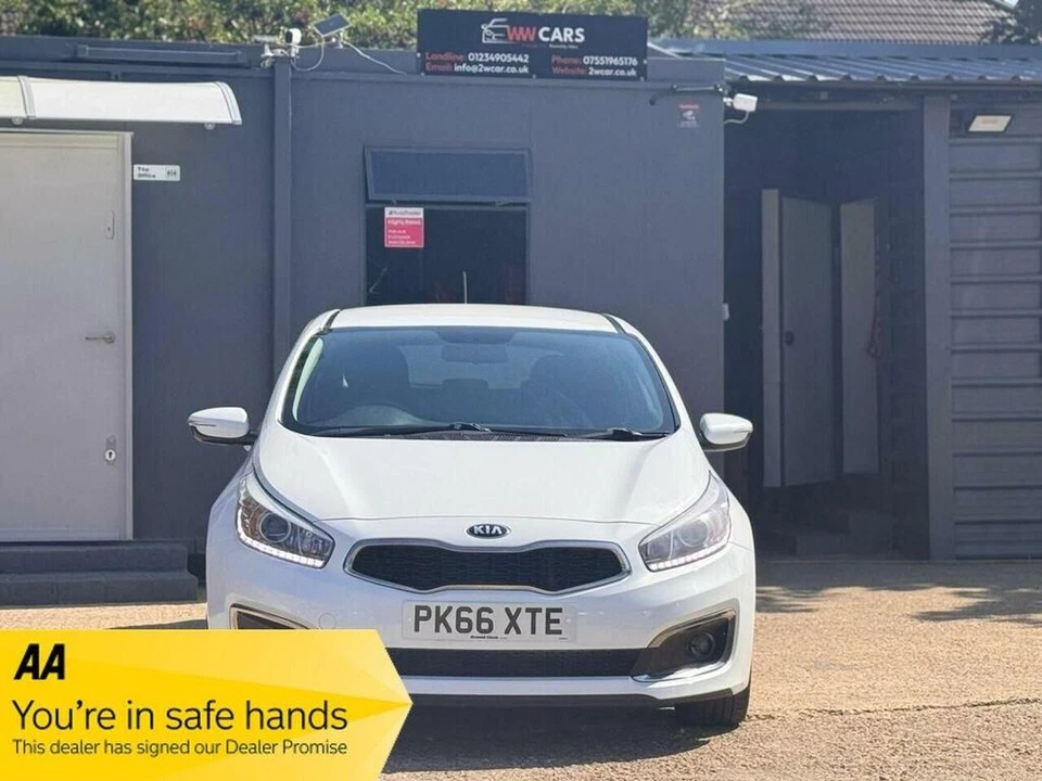 2016 Kia Pro Ceed 1.6 CRDi ISG 2 3dr HATCHBACK DIESEL Manual - Image 3 of 4