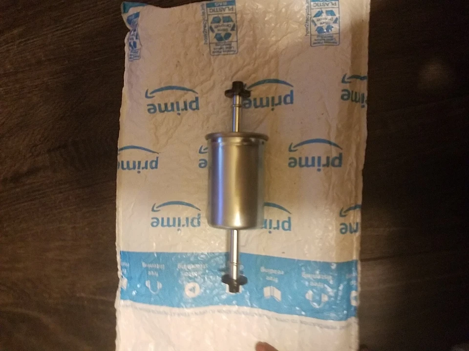 2006 Ford Explorer V8 4.6 Fuel Filter - Image 3 of 4