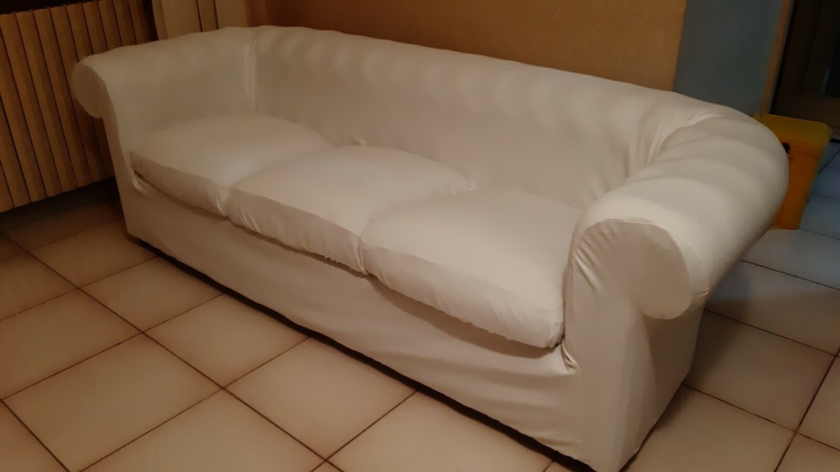 Divano CHESTERFIELD 3 posti in velluto Nero con bottoni effetto cristallo